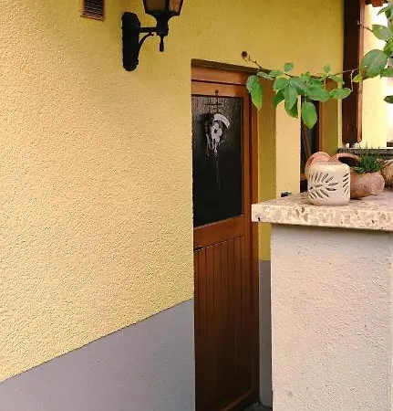 Monteurwohnung Schneider Apartmán Grub am Forst